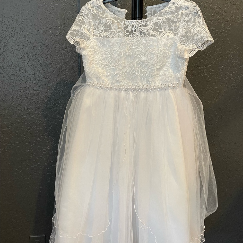 Girls size 8 First Communion or Flower Girl Dress